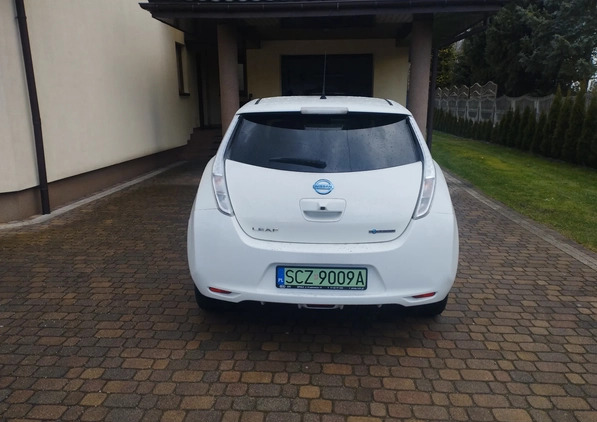 Nissan Leaf cena 40000 przebieg: 85000, rok produkcji 2016 z Zakroczym małe 56